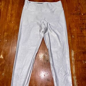 NWT Liquido Compression Leggings Silver Size M
